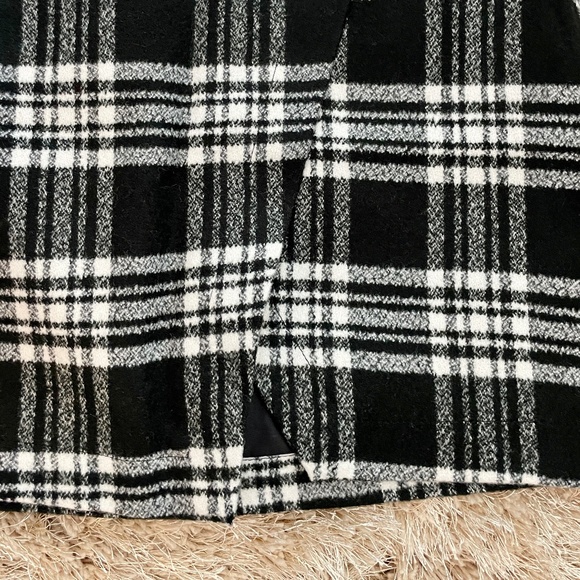 Abercrombie & Fitch Wool Mini Skirt, Black/White, 4, Gently Used - Picture 7 of 10